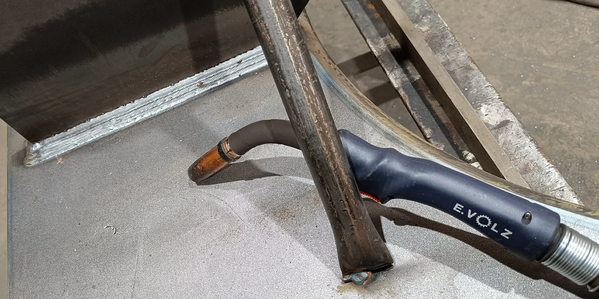 TOMPET WELDING – montáže, zváranie, odstávky | práca v Nemecku